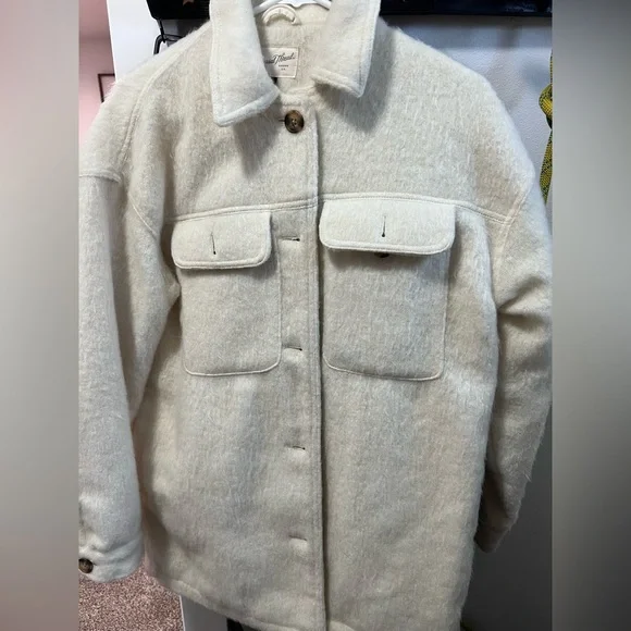 Universal thread shacket - Picture 1 of 1